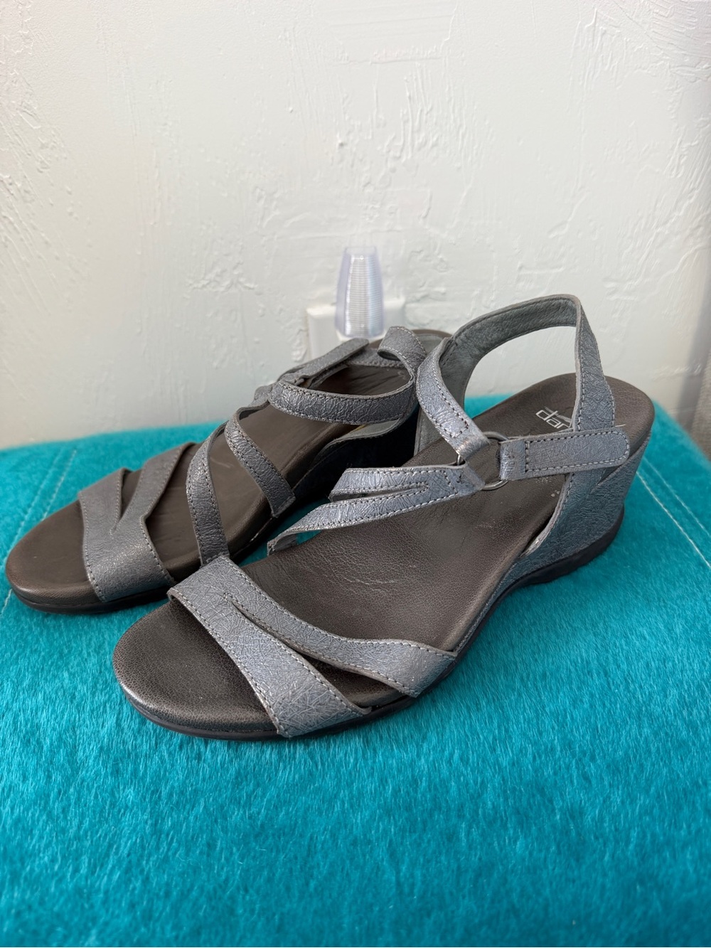 Dansko Orthopedic Comfort Strappy Wedge Sandals - Gray Size 39 or 8.5